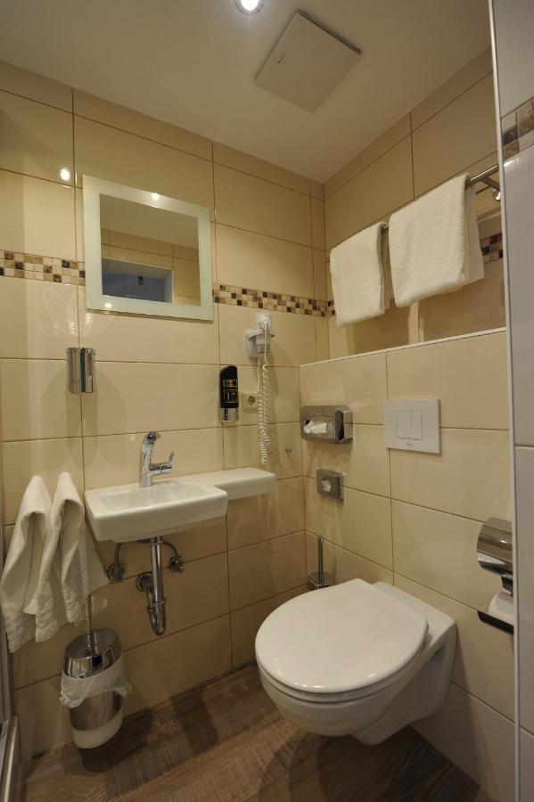 Hotel-Restaurant Ehses Zeltingen-Rachtig Εξωτερικό φωτογραφία