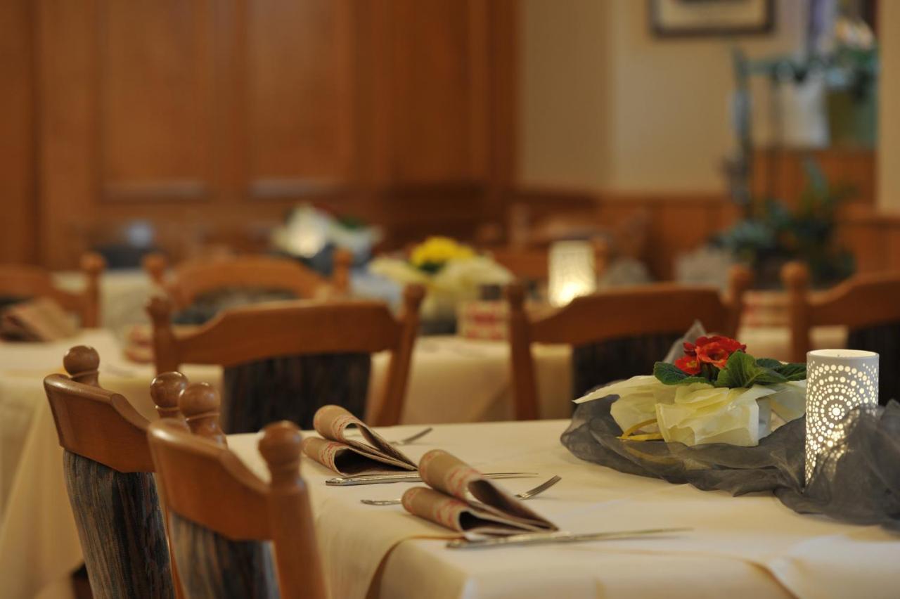 Hotel-Restaurant Ehses Zeltingen-Rachtig Εξωτερικό φωτογραφία