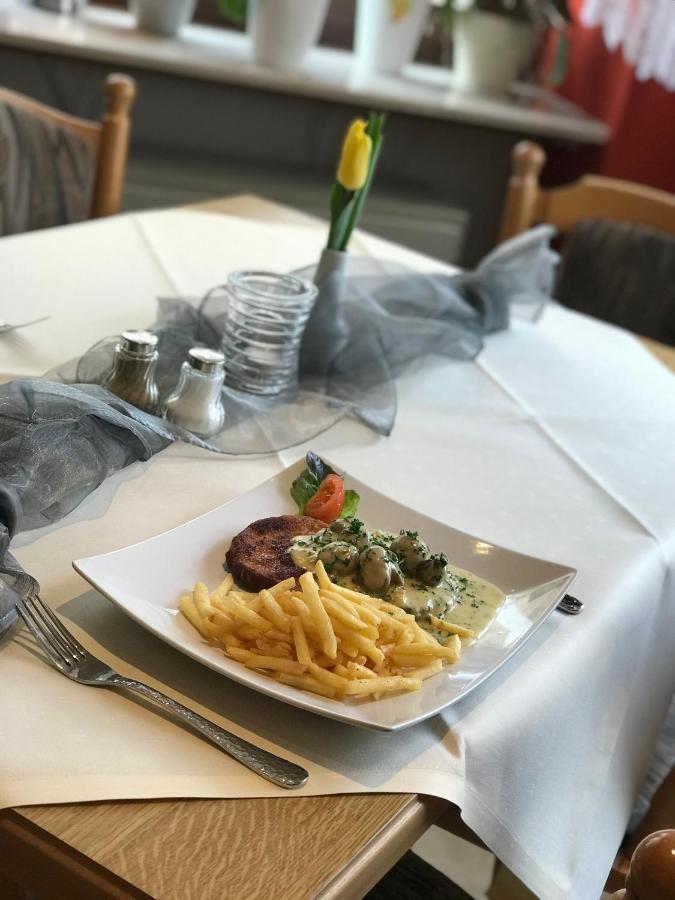 Hotel-Restaurant Ehses Zeltingen-Rachtig Εξωτερικό φωτογραφία
